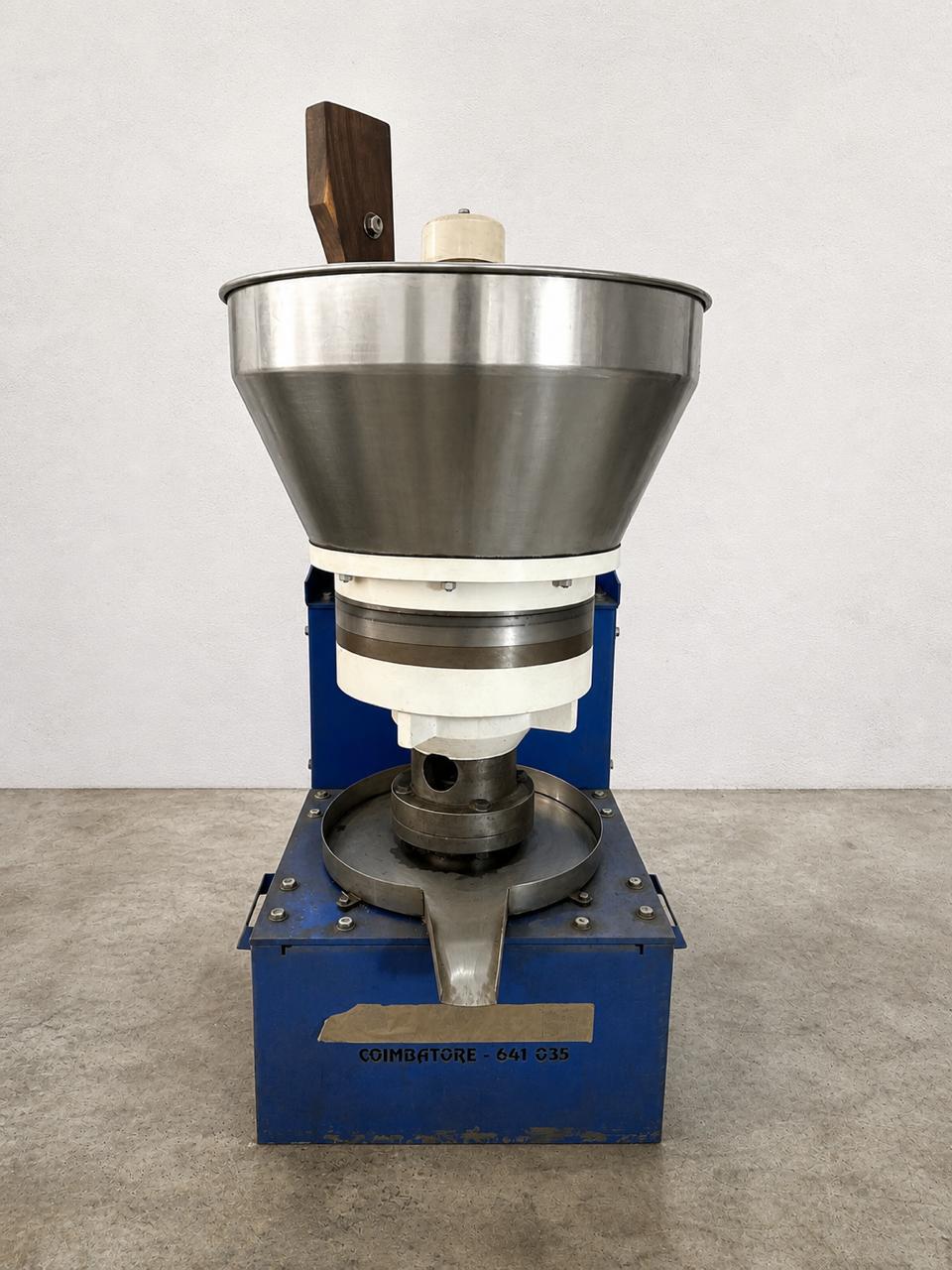Wood Pressed Oil Extraction